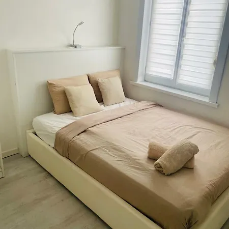 Ferienhaus Maison 8 Personnes 4 Douches Privatives Roubaix